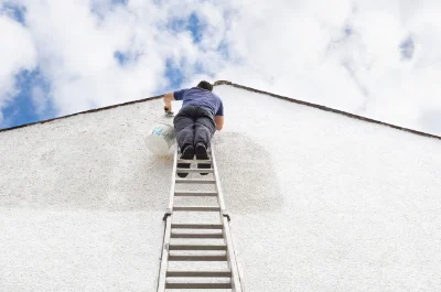 Peinture extérieure à Martigues — façades et ravalement